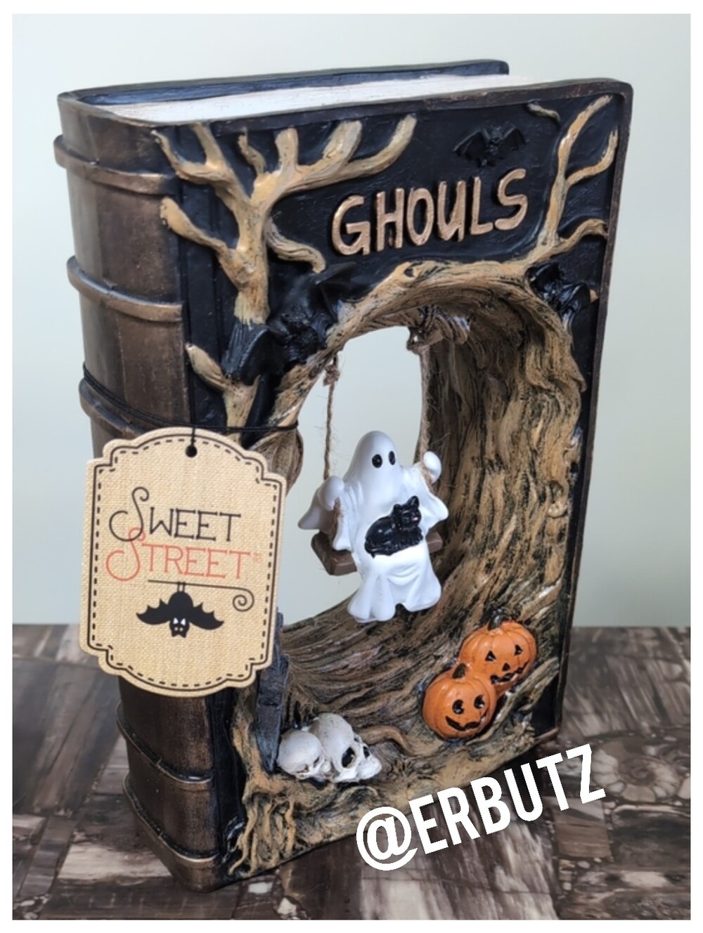 Sweet Street Swinging Ghost Book Figurine Halloween Tabletop Decor 👻🎃